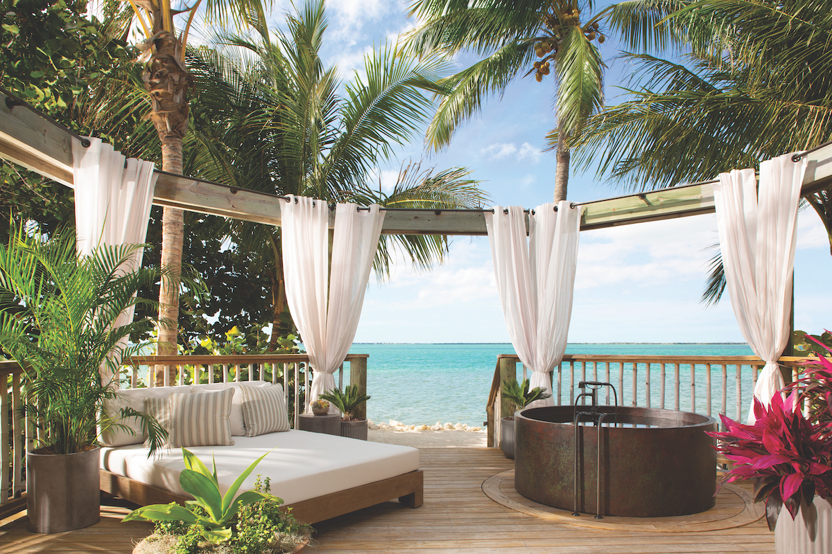 Romance Suite Balcony Daytime_v1_current