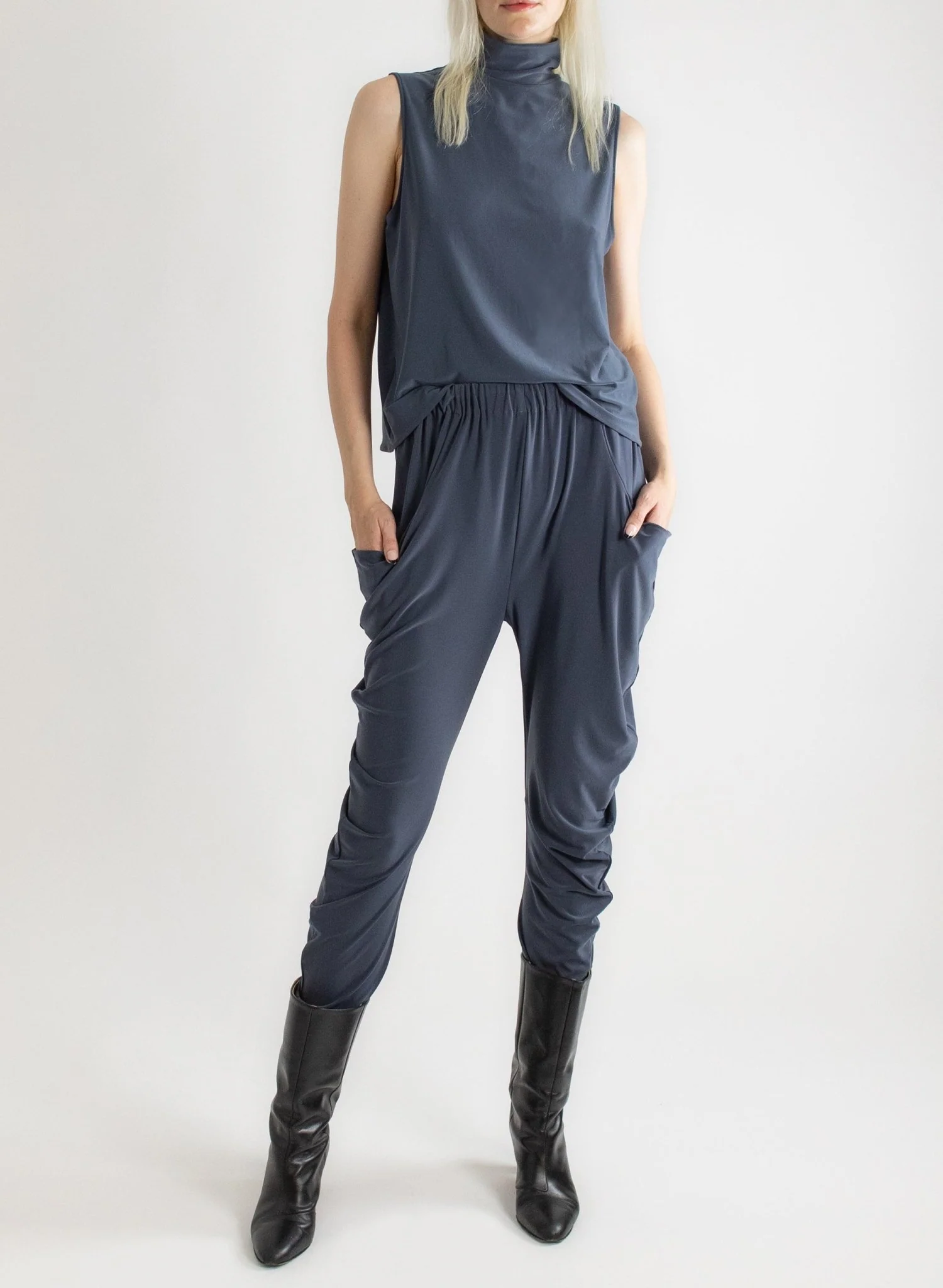 circle-pant-charcoal-310025.jpg