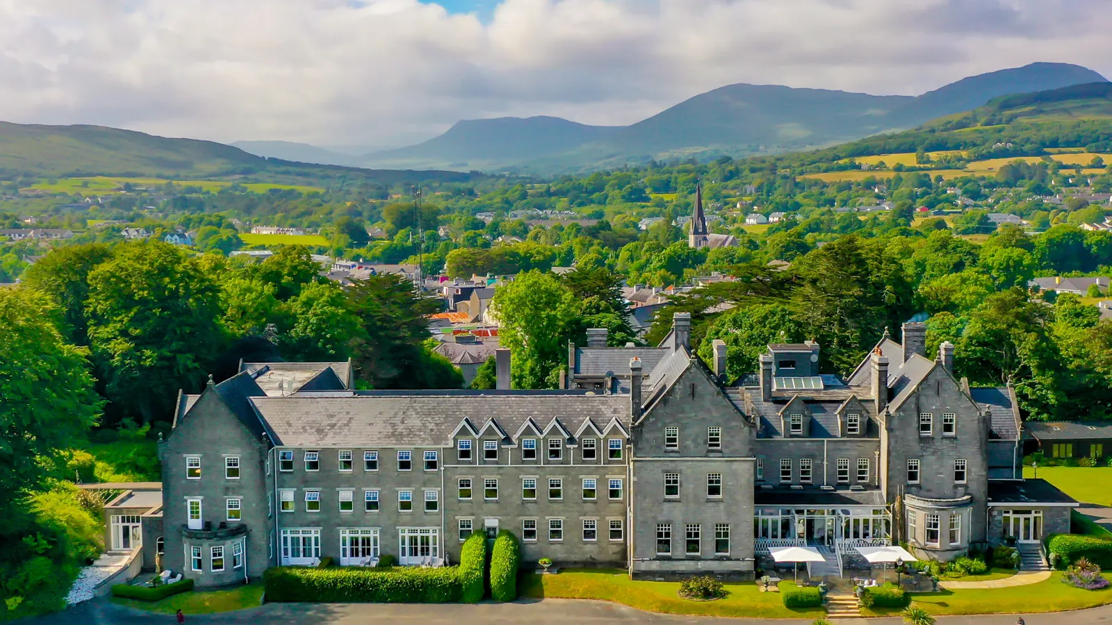 organicspamagazine.com - Lisa Loverro - Park Hotel Kenmare: Where Art, Heritage, and Irish Culture Converge &middot; Organic Spa Magazine